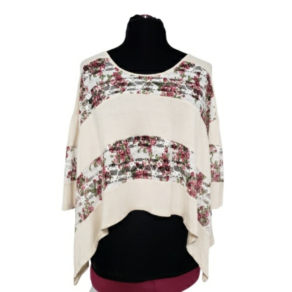Sparkle & Fade Womens Small Cream Floral‎ Lace Handkerchief Hem Poncho Top USA